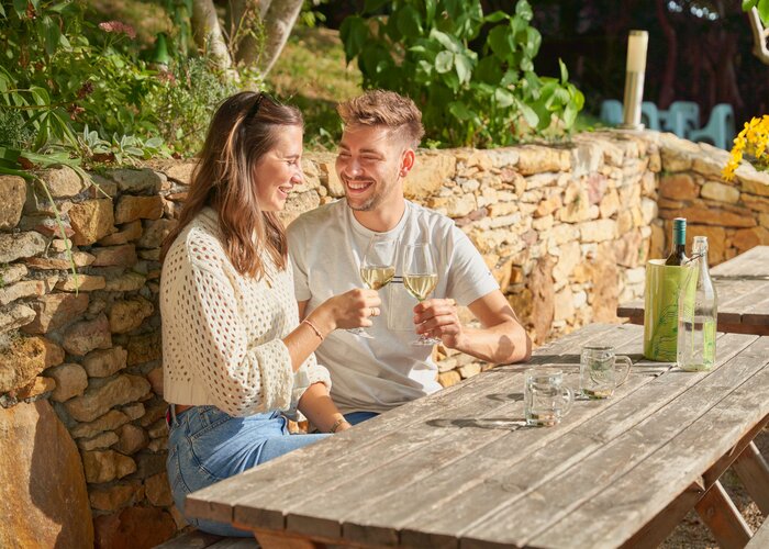 Wine tasting at the Buschenschank in Hartberg | © Oststeiermark Tourismus | Lang-Bichl - RKP