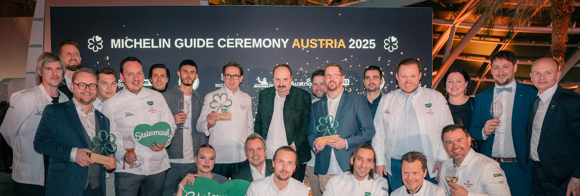 Die steirischen Sieger beim Guide Michelin 2025, in der Mitte Heinz Reitbauer (Steirereck und Pogusch), Johann Lafer und STG-Geschäftsführer Michael Feiertag. Die steirischen Sieger beim Guide Michelin 2025, in der Mitte Heinz Reitbauer (Steirereck und Pogusch), Johann Lafer und STG-Geschäftsführer Michael Feiertag.
