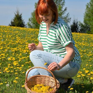 Bianca Kogler collecting herbs