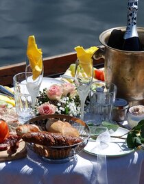Buch&Boot, Altaussee, Plättenfrühstück | © Boote Salzkammergut | Boote Salzkammergut | © Boote Salzkammergut