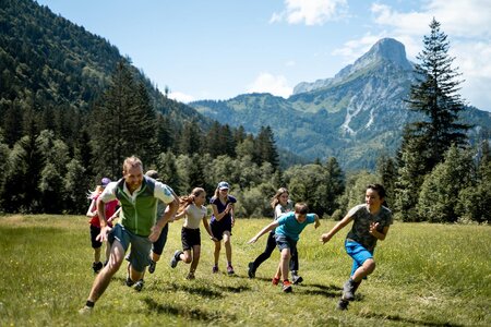 Mutige Kinder im Kindercamp