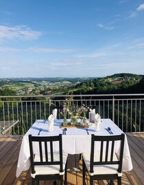 Brunchen bei herrlichem Ausblick | © Obstbau Haas | Kathrin Haas | © Obstbau Haas