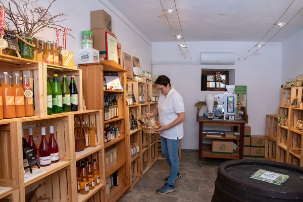 Fuchs farm store | © Fuchs Adele