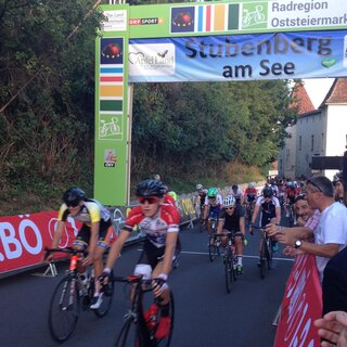 Cycling youth tour_Stubenberg_Eastern Styria | © Tourismusverband Oststeiermark