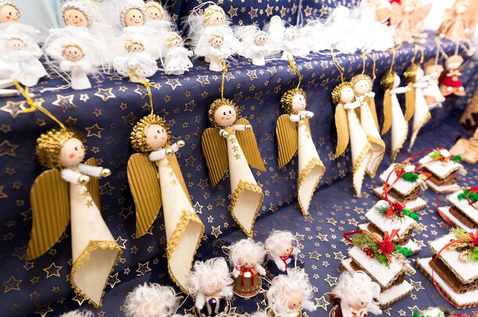 Weihnachtsdeko am Adventmarkt | © TV Region Graz-Harry Schiffer