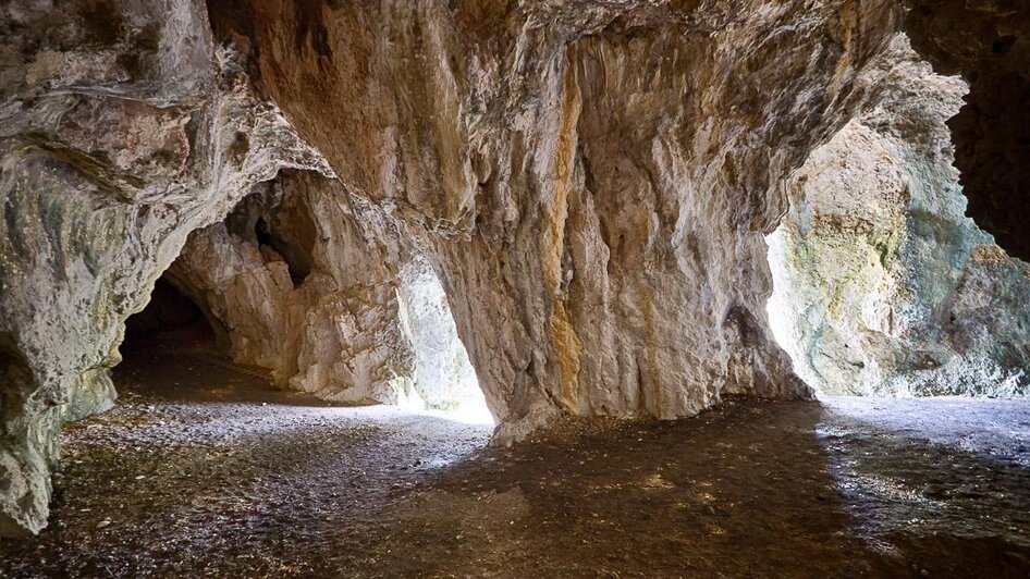 Hohlensteinhöhle - Eingang | © www.mariazell.blog | Fred Lindmoser