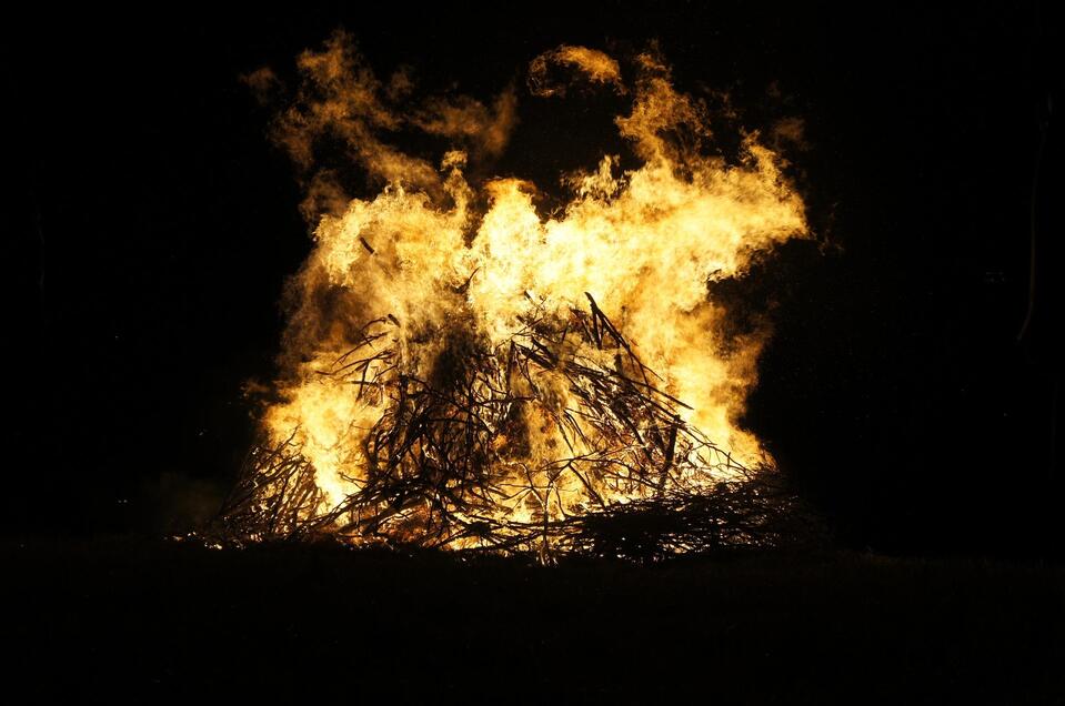 Osterfeuer der Landjugend Neudorf - Impression #1