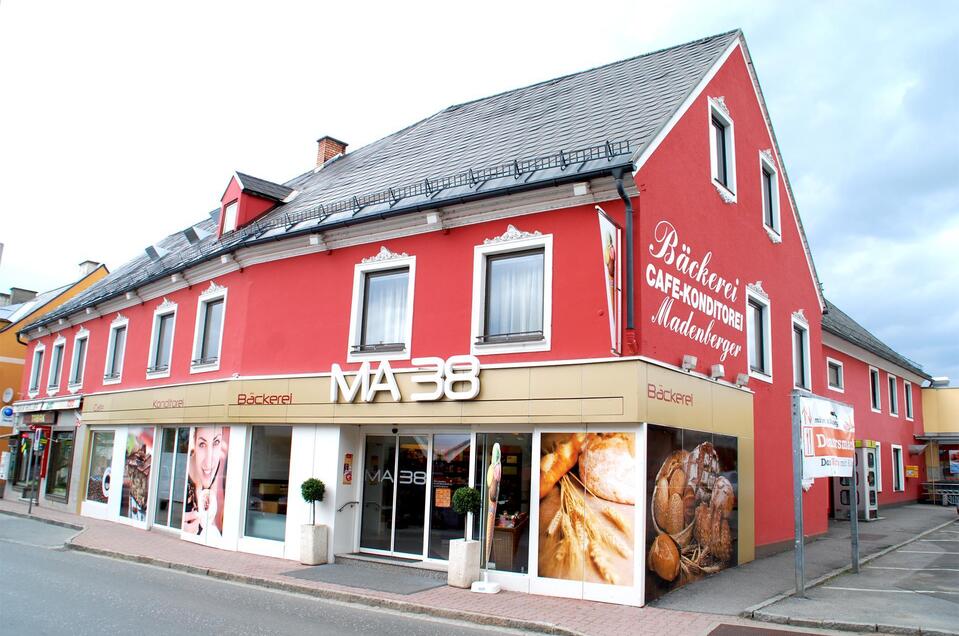 Café, Bäckerei und Konditorei Madenberger MA38 - Impression #1 | © Bäckerei Madenberger