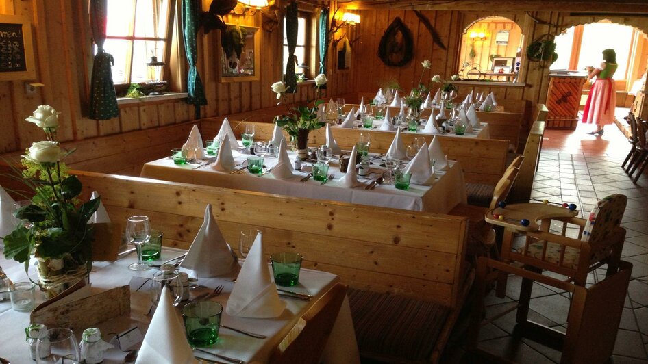 Pfannerhütte, festive place setting, Tauplitz | Mario Seebacher | © Mario Seebacher Pfannerhütte, festliches Gedeck, Tauplitz | © Mario Seebacher