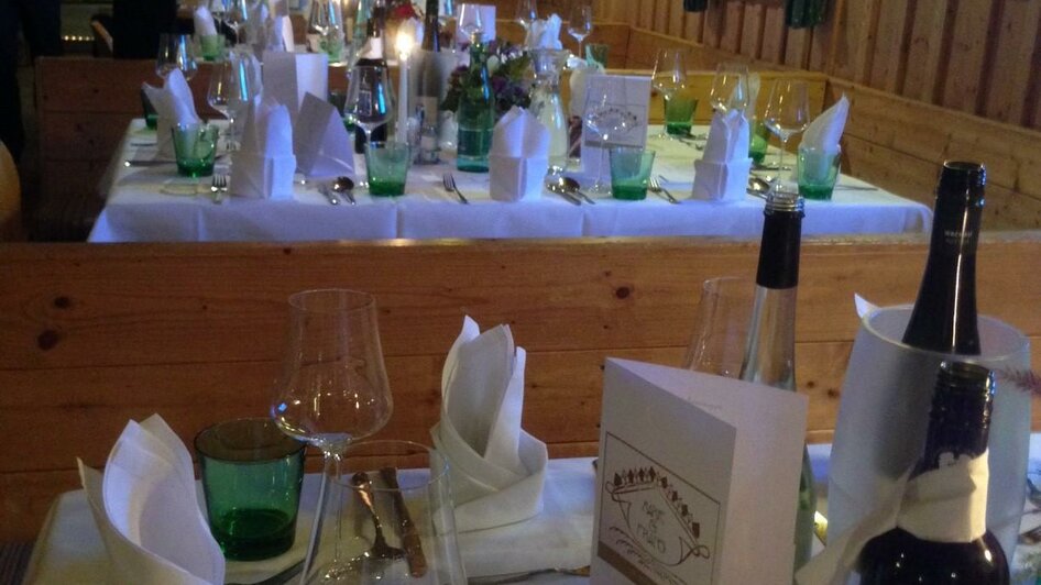 Pfannerhütte, wedding set, Tauplitz | Mario Seebacher | © Mario Seebacher Pfannerhütte, Hochzeitsgedeck, Tauplitz | © Mario Seebacher