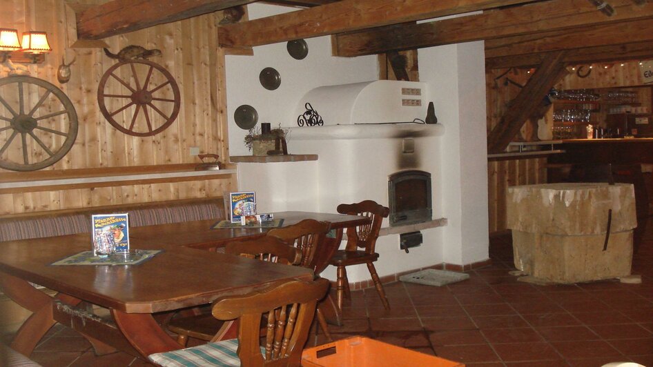 Pfannerhütte, tile stove, Tauplitz | Mario Seebacher | © Mario Seebacher Pfannerhütte, Kachelofen, Tauplitz | © Mario Seebacher