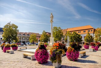 Hauptplatz Marienbrunnen | © Stdtmarketing KHS-Fuerstenfeld Wolfgang Spekner