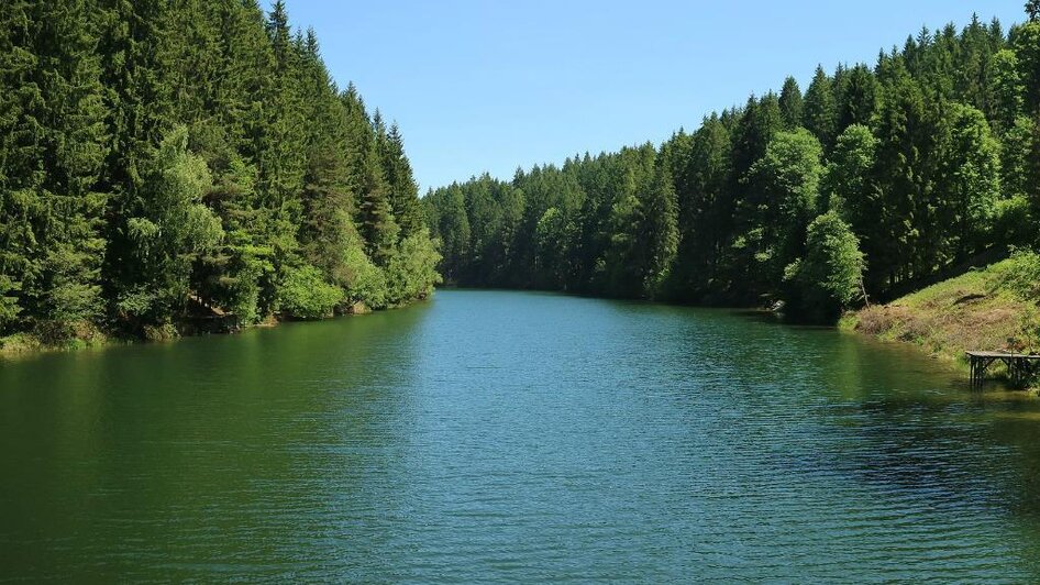 Hirzmann Stausee_Natur pur | © Clemens Stockner Hirzmann Stausee_Natur pur | © Clemens Stockner