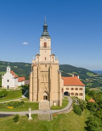 Pilgrimage Church Pöllauberg_aerial view_Eastern Styria | © Tourismusverband Oststeiermark/Helmut Schweighofer | Helmut Schweighofer | © Tourismusverband Oststeiermark/Helmut Schweighofer