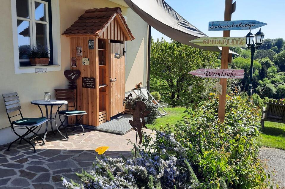 Wein-Rast-Platzl Birkenhof - Impression #1 | © Familie Gollowitsch