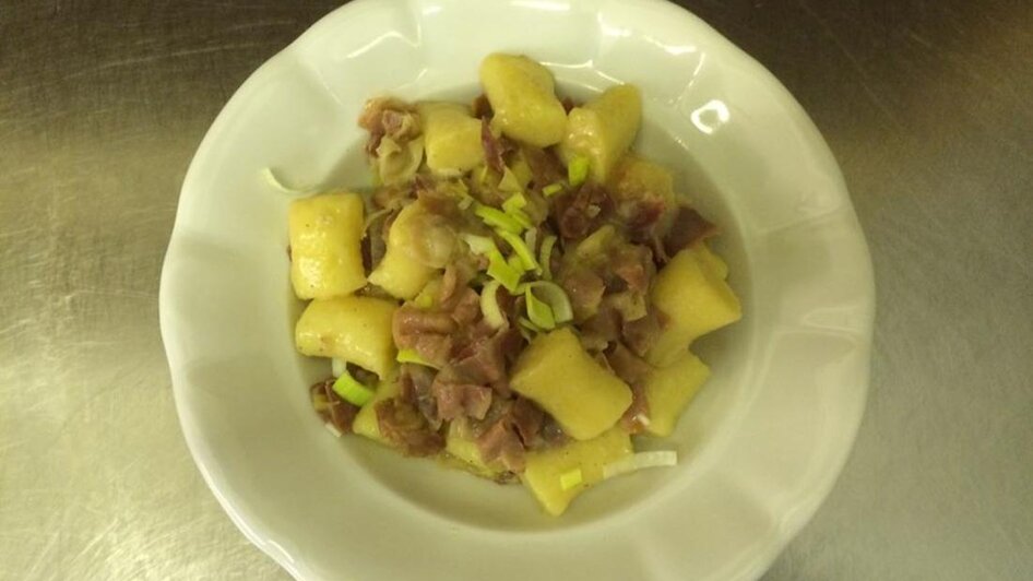 Hausgemachte Gnocchi mit Hausschinken | © Familie Koschak
