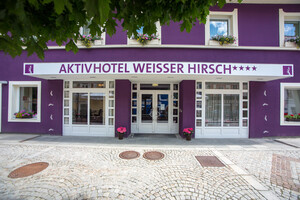 Hoteleingang Sommer | © AWH Hotelbetriebs GmbH