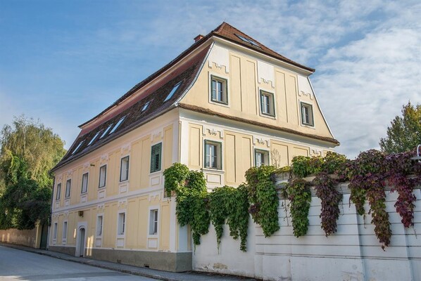 Zum alten Gerberhaus_Hausansicht_Oststeiermark | © Helmut Schweighofer