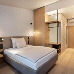 Photo of single room with shower, WC | © Heilthermen Resort Bad Waltersdorf, MAXUM