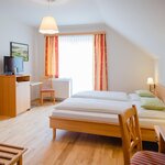 Photo of Zu Zweit, Double room, bath, toilet, balcony | © karin bergmann