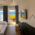 Bild von 8 Zylinder Doppelzimmer mit tlw. privaten Balkon | © Ring Rast Betriebs-GmbH