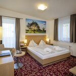 Bild von Zimmer Hügelblick, westseitig, mit Balkon | © Eisenberger