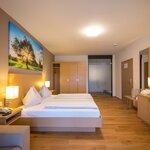 Bild von Zimmer Lilie, westseitig, mit Balkon | © Makowecz