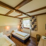 Photo of Triple room, shower, toilet