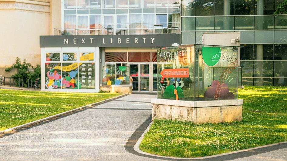 Next Liberty ist ein moderner Veranstaltungsort in Graz. Die lichtdurchfluteten Räume bieten flexible Nutzungsmöglichkeiten für Events und Konferenzen.
