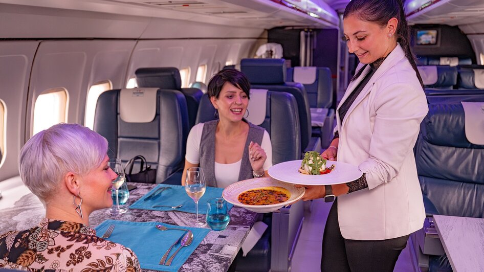 Elegantes Dining-Erlebnis an Bord von NOVA-AIR in Graz.