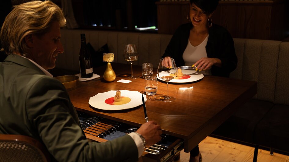 Elegantes Dinner im Restaurant "Zur Goldenen Birn - Royal Dining in Graz".