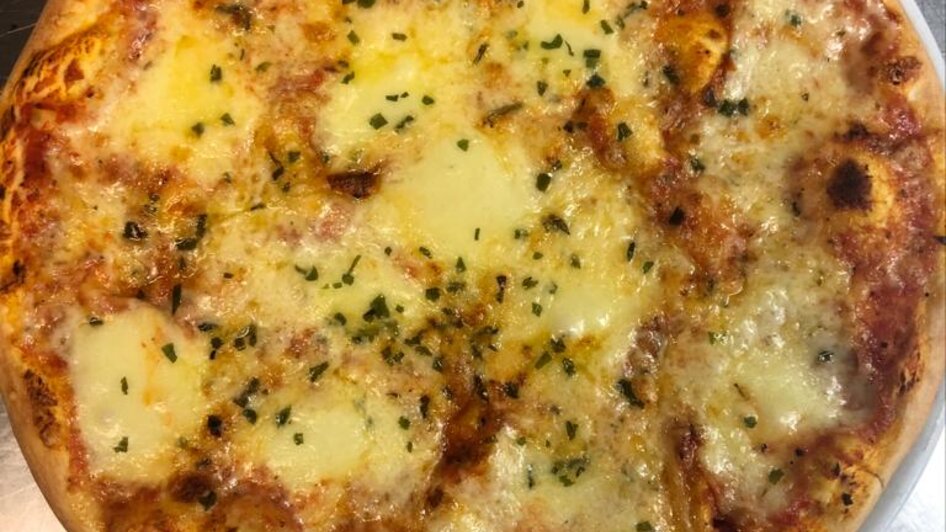 Pizza Mozarella | © AL-Bashir Pizzeria-Restaurant AL Bashir KG - Impression #2.9 | © AL-Bashir