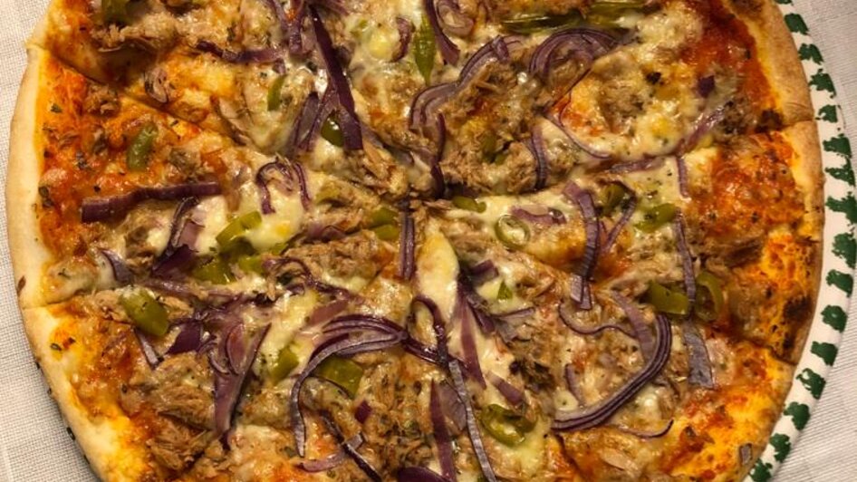 Pizza Tonno mit scharfen Pfefferoni | © AL-Bashir Pizzeria-Restaurant AL Bashir KG - Impression #2.13 | © AL-Bashir